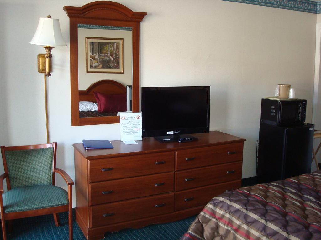 Southern Lodge Orangeburg Buitenkant foto